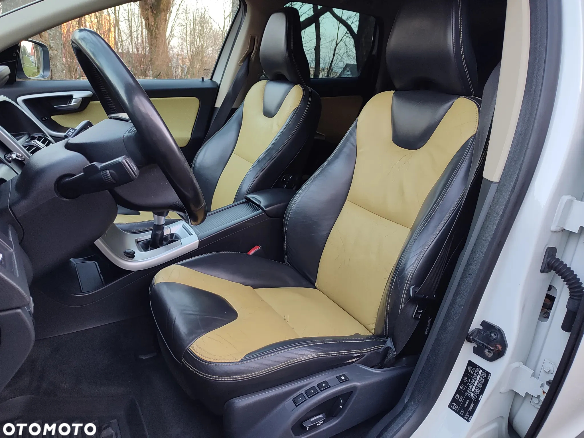Volvo XC 60 2.4D AWD Summum - 20