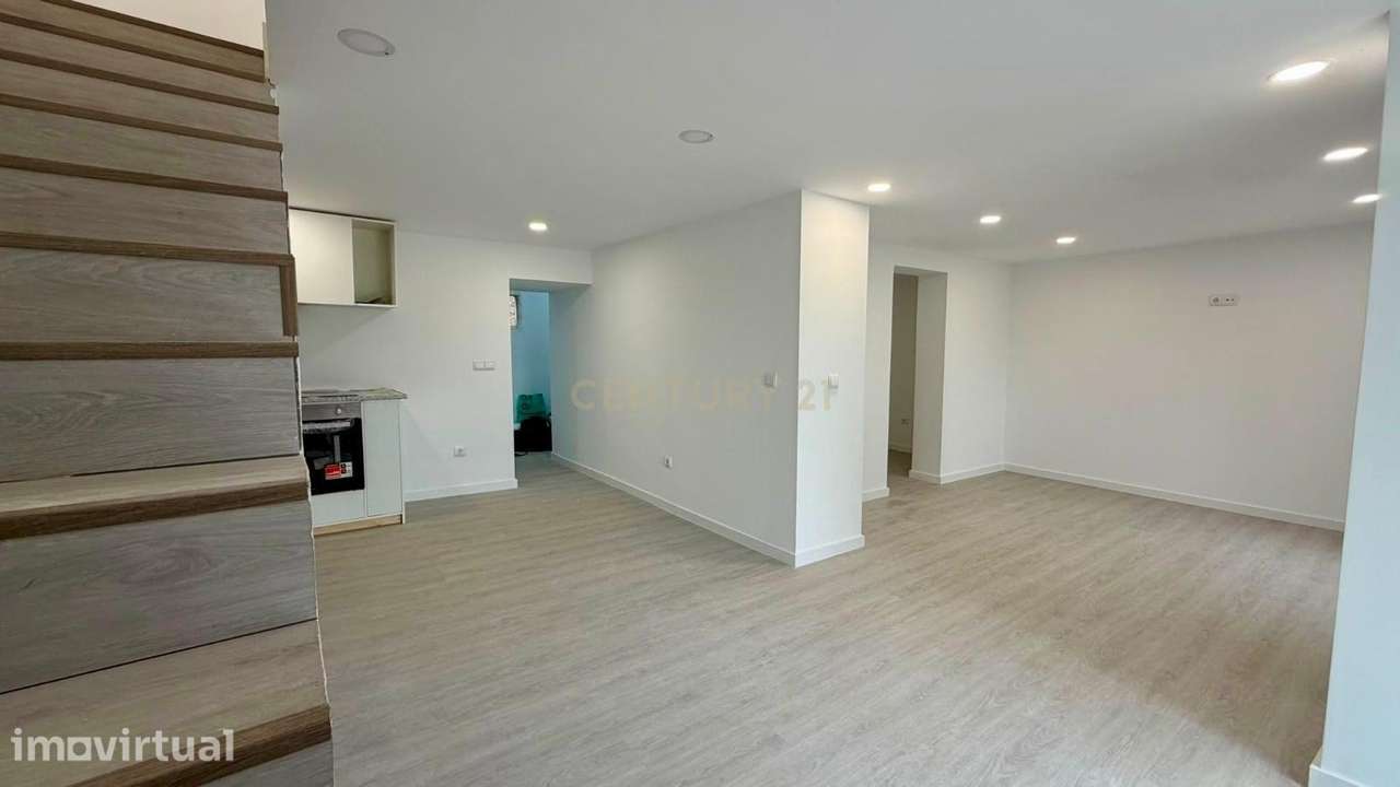 Moradia T2+1 Totalmente Renovada em Montemor-o-Velho - Grande imagem: 5/16