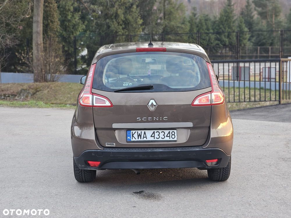 Renault Scenic 1.6 16V 110 TomTom Edition - 13