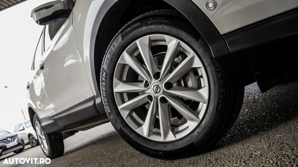 Nissan Qashqai 1.6 DIG-T ACENTA - 33