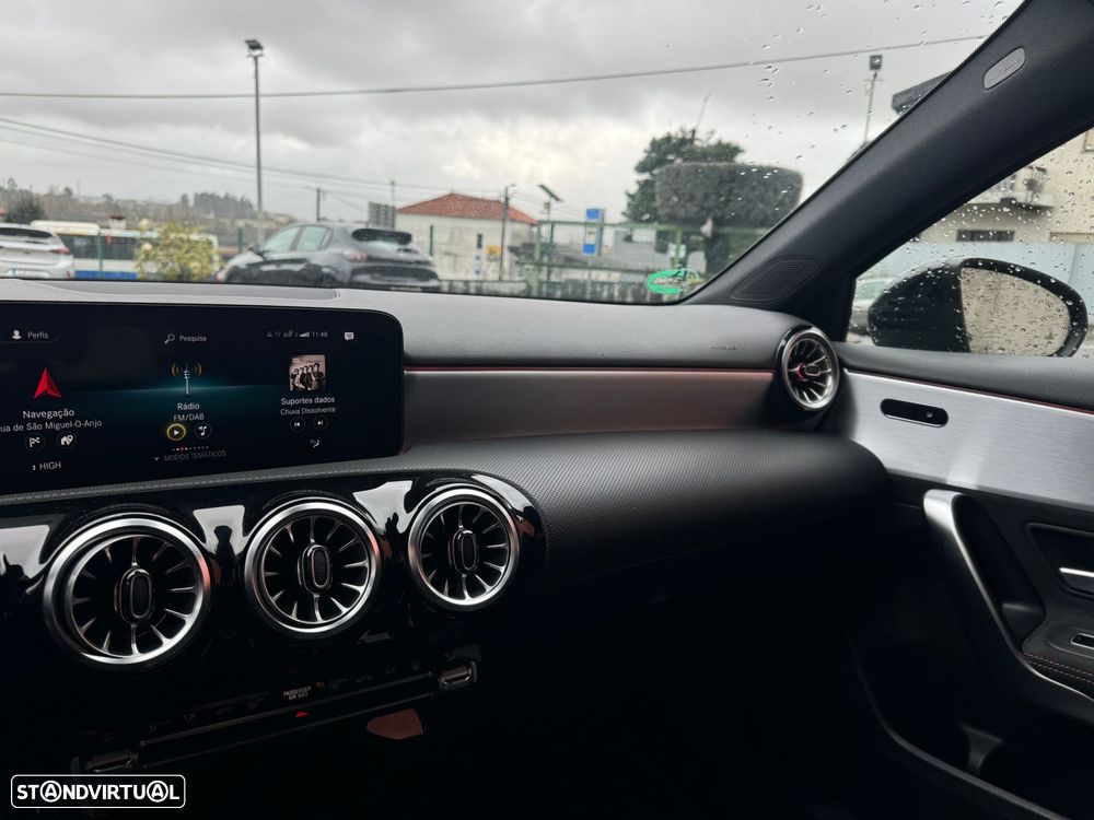 Mercedes-Benz A 250 e AMG Line - 7