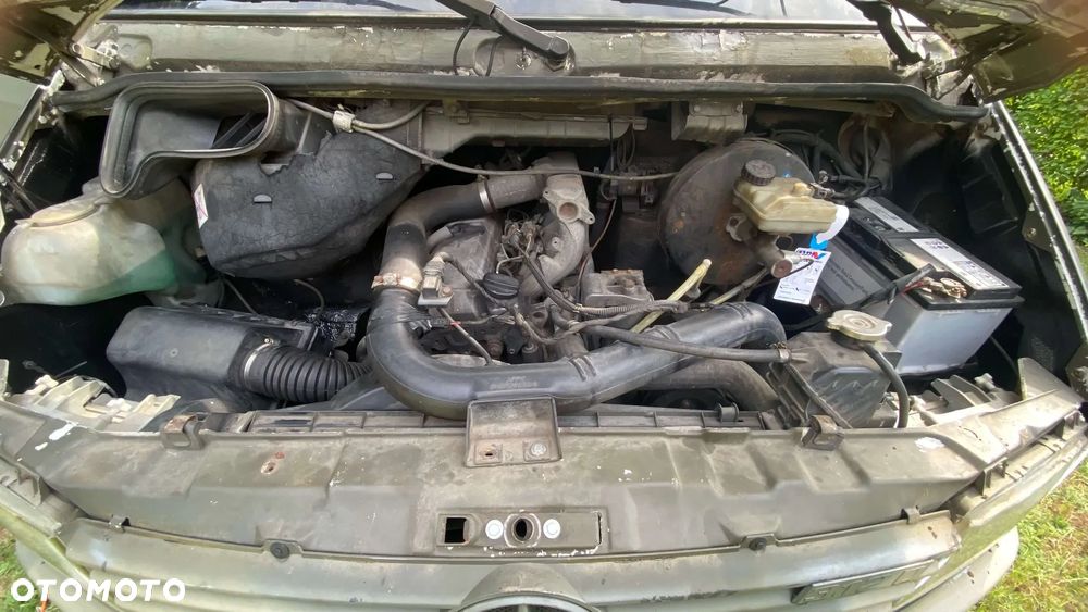 Mercedes-Benz Sprinter - 13