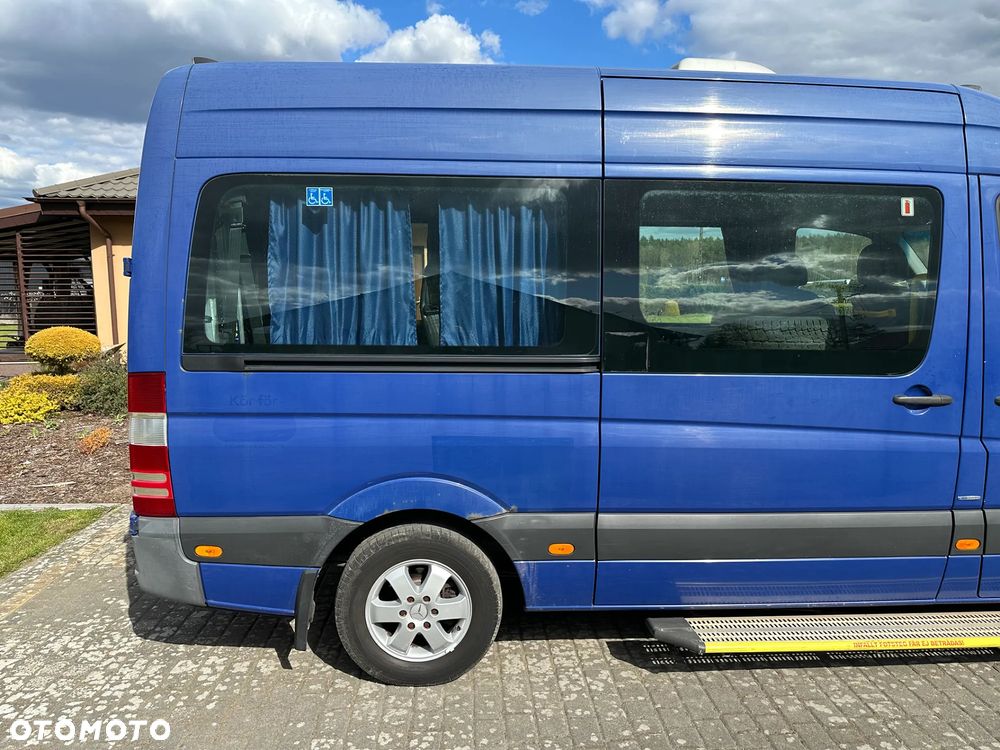 Mercedes-Benz Sprinter - 12