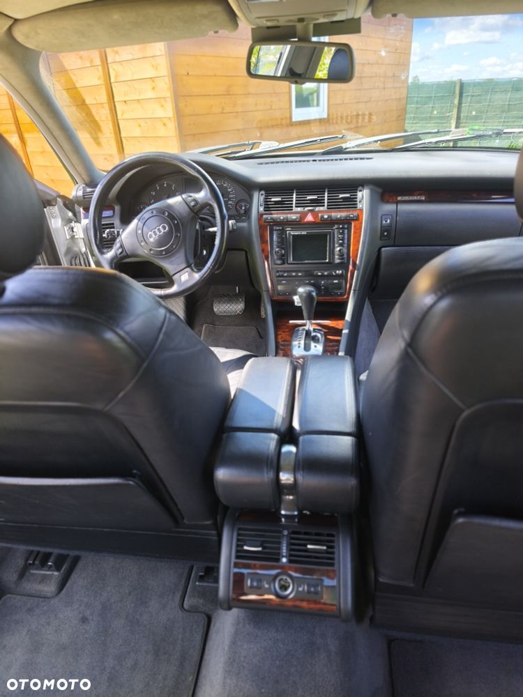 Audi A8 - 5