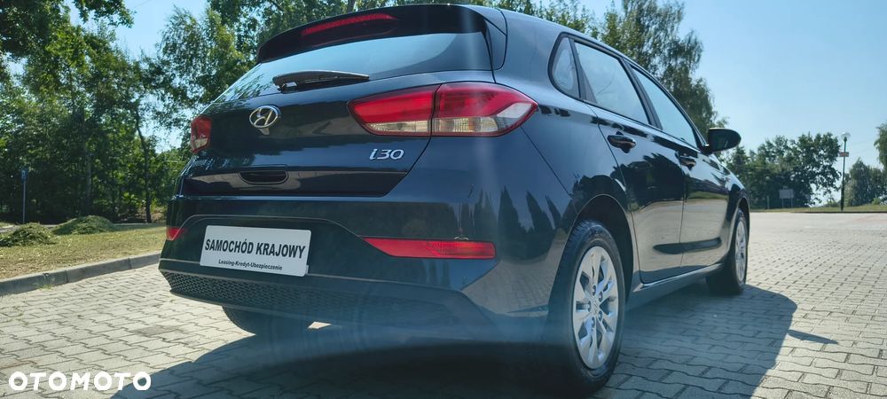 Hyundai i30 1.5 DPI Classic + - 7