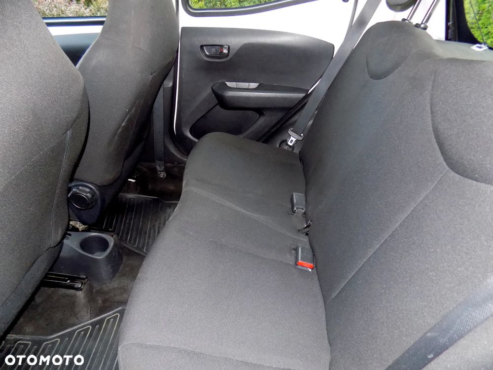 Toyota Aygo - 16
