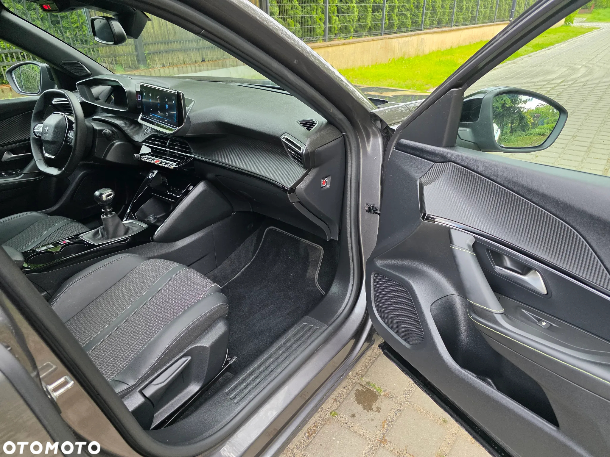 Peugeot 2008 1.5 BlueHDi Allure Pack S&S - 18