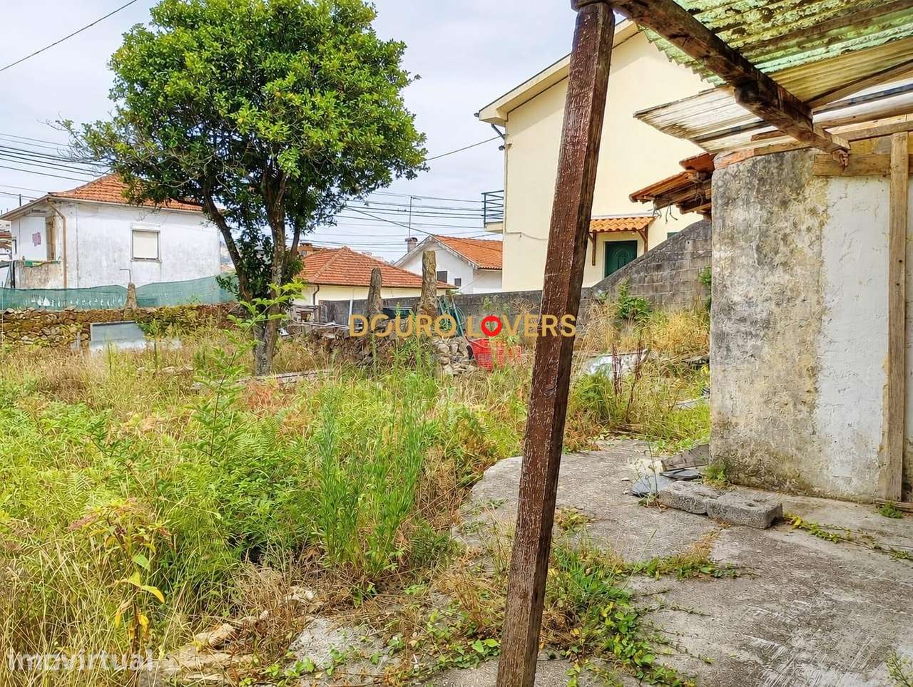 TERRENO COM 978 m2 | POTENCIAL PARA 2 MORADIAS GEMINADAS | GONDOMAR - Grande imagem: 4/23