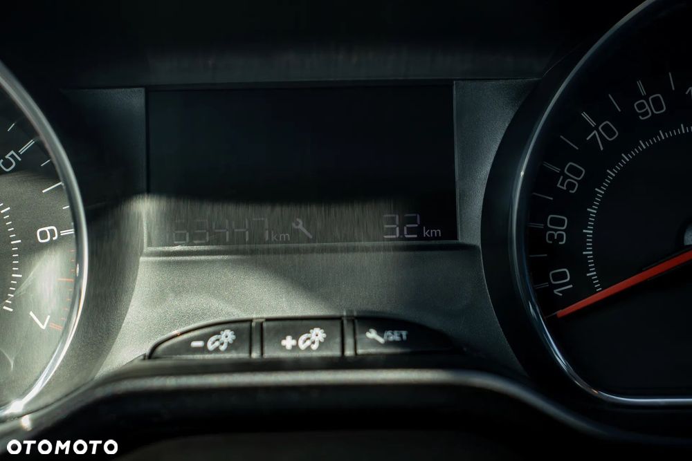 Peugeot 208 1.2 PureTech Active - 9