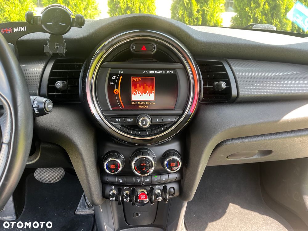 MINI Cooper Standard - 29