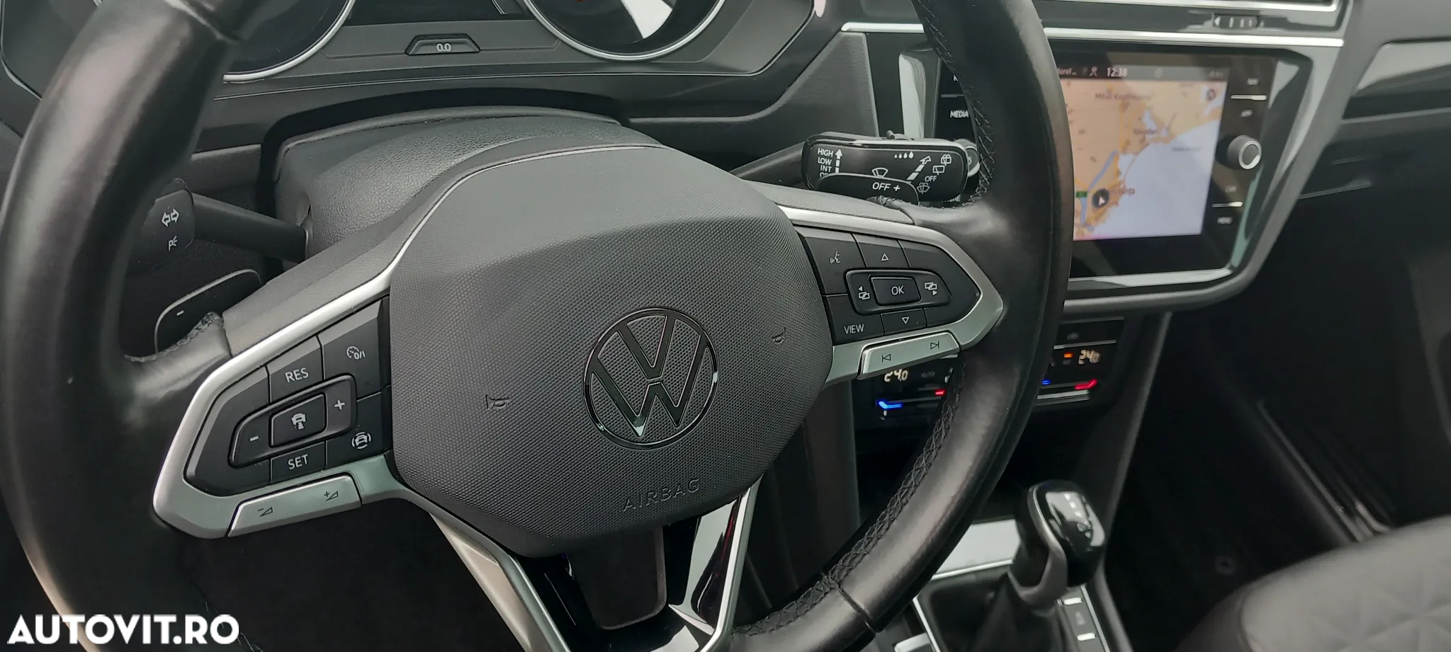 Volkswagen Tiguan - 24