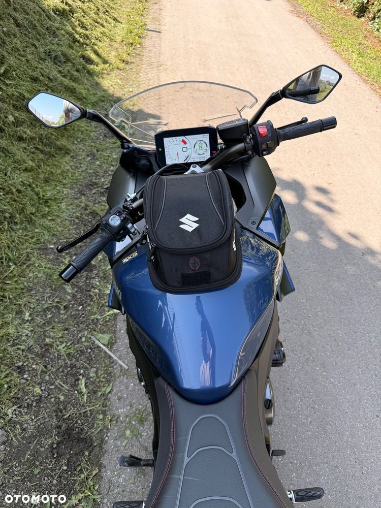 Suzuki GSX 1000 - 11