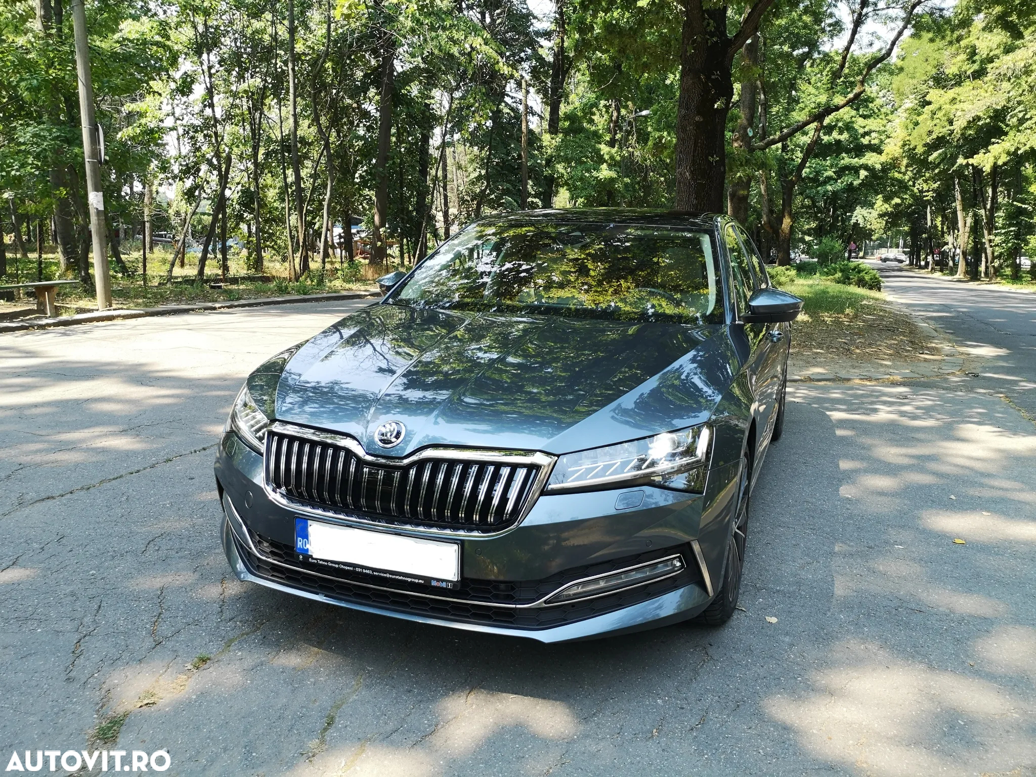 Skoda Superb 2.0 TDI DSG Laurin & Klement - 3