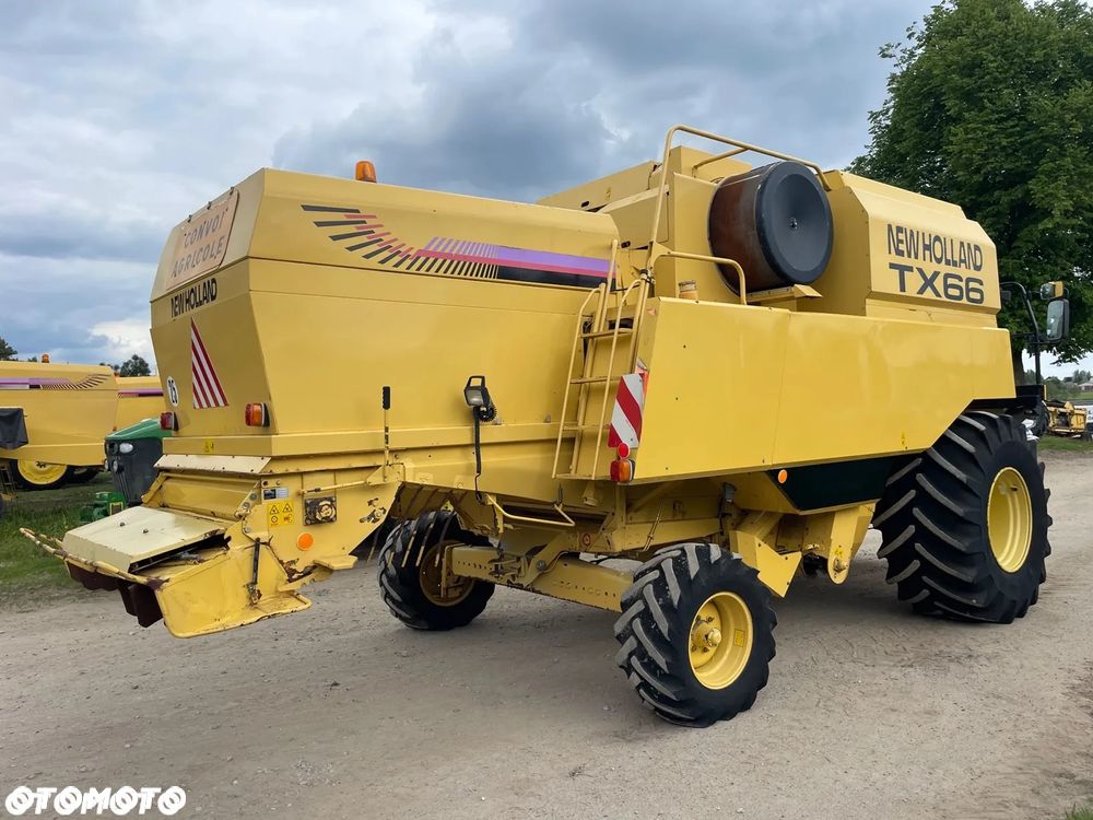 New Holland TX 66 - 2