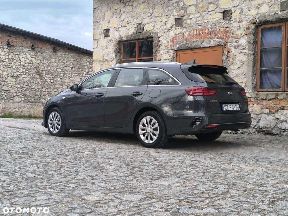 Kia Ceed 1.6 CRDi mHEV S - 12