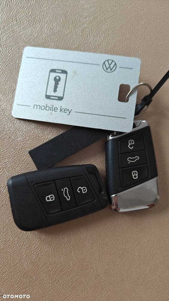 Volkswagen Arteon 2.0 TDI SCR 4Motion DSG R-Line - 22