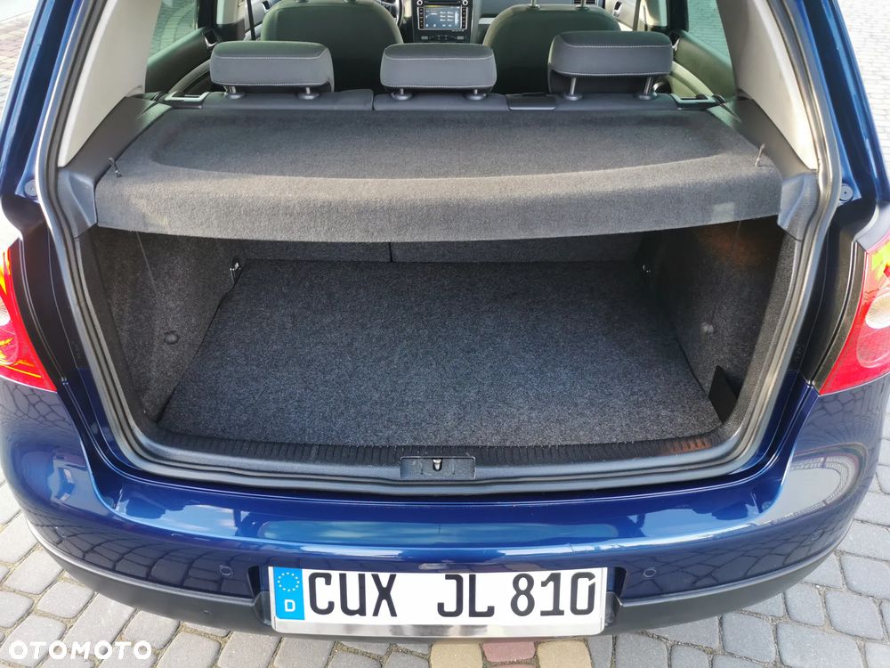 Volkswagen Golf 1.6 United - 23
