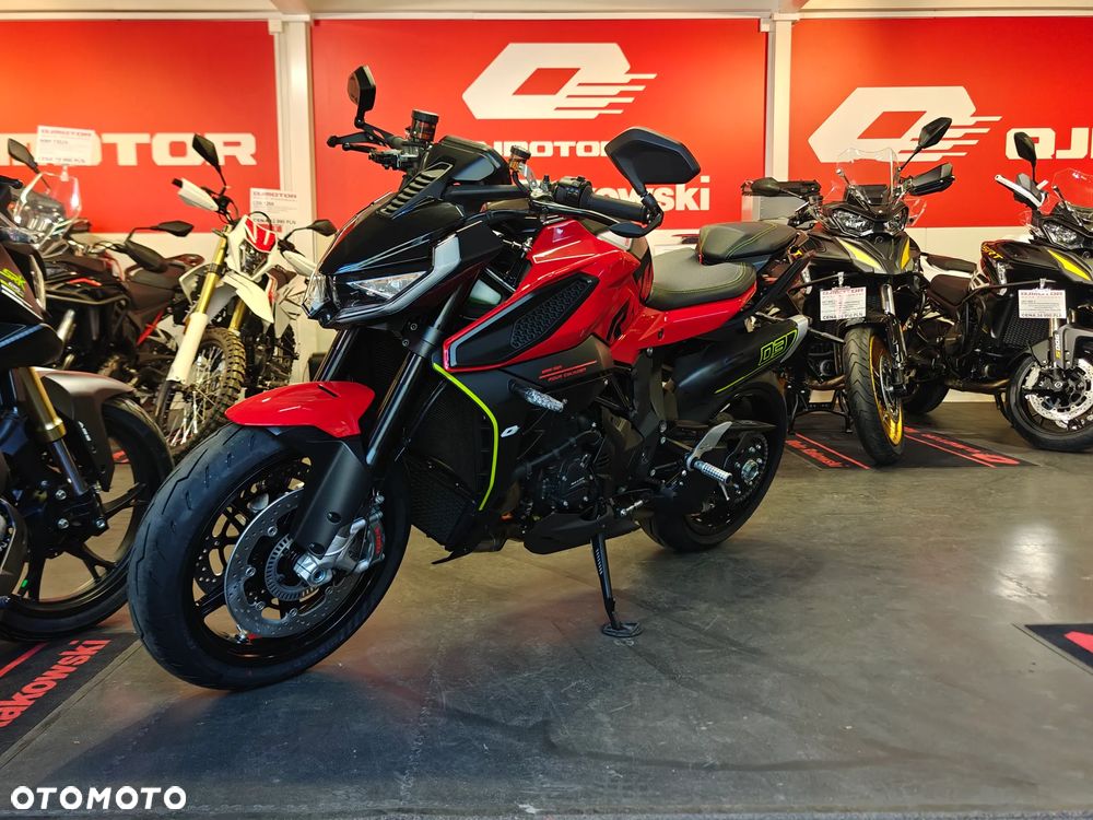 QJMOTOR SRK 921 - 1