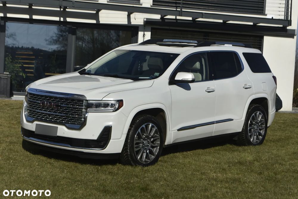 GMC Acadia - 1