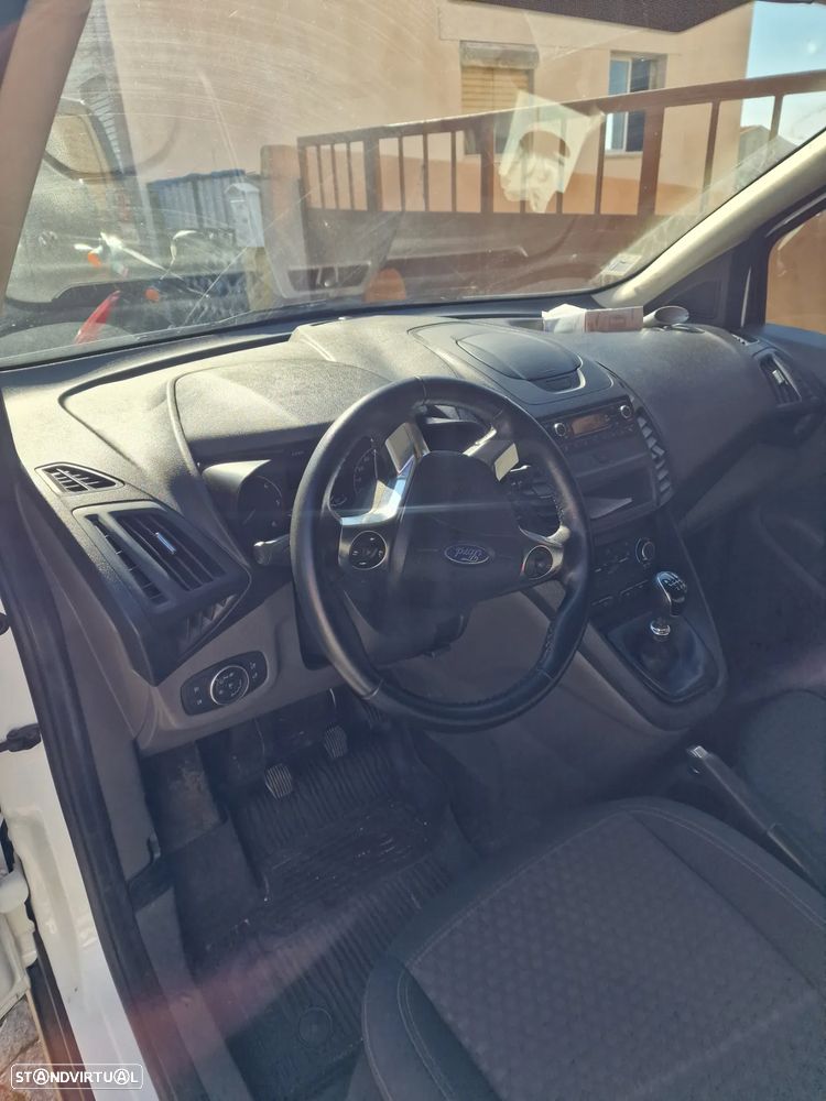 Ford Transit connect - 4