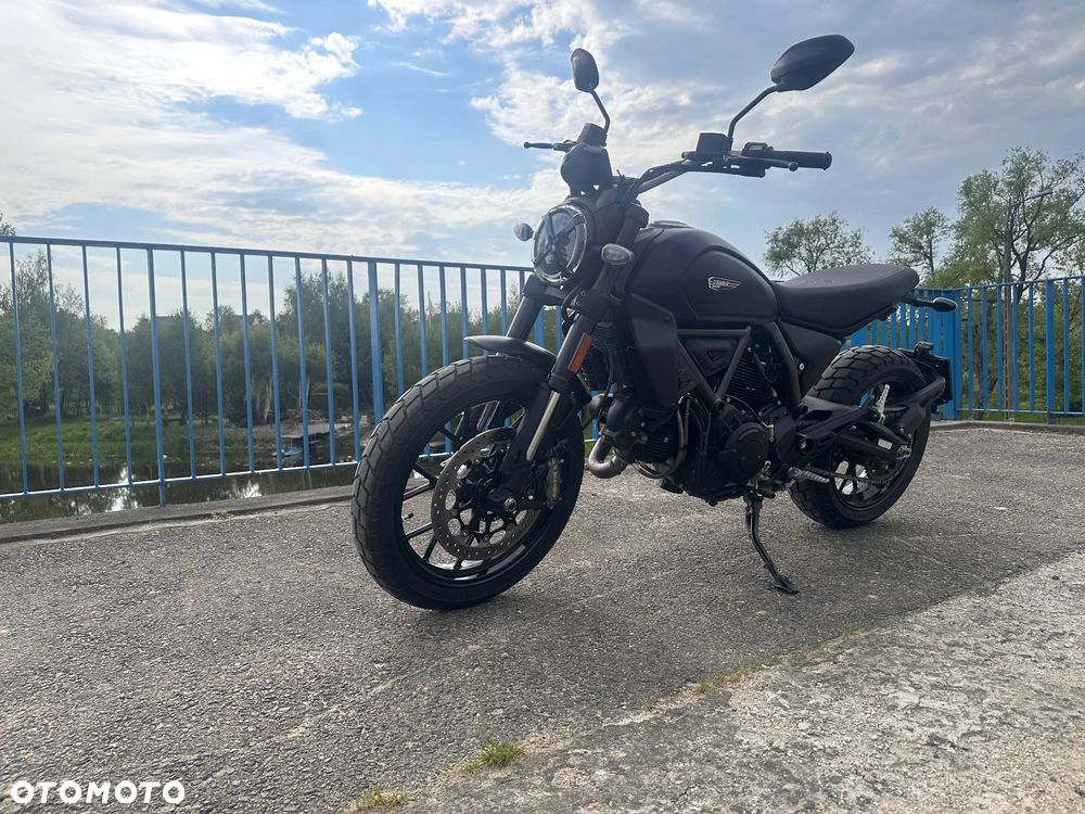 Ducati Scrambler - 1