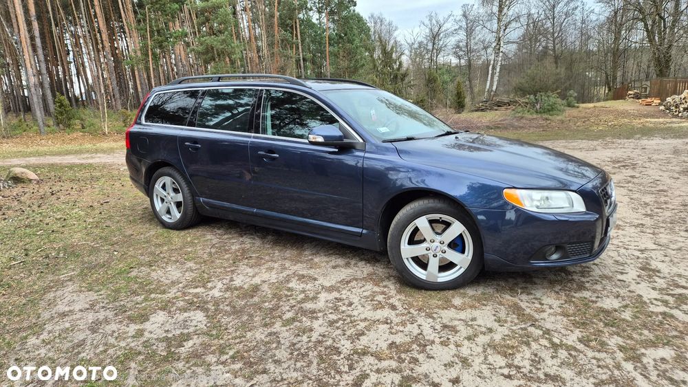 Volvo V70 2.4D Momentum - 2