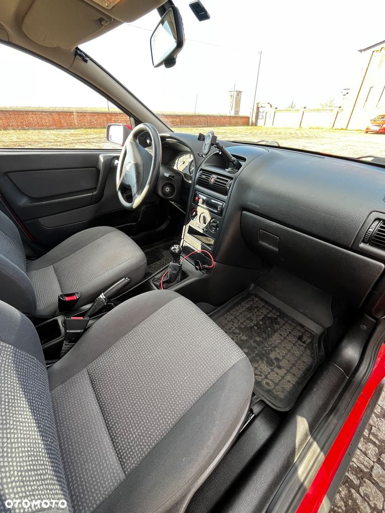 Opel Astra 1.4 - 12