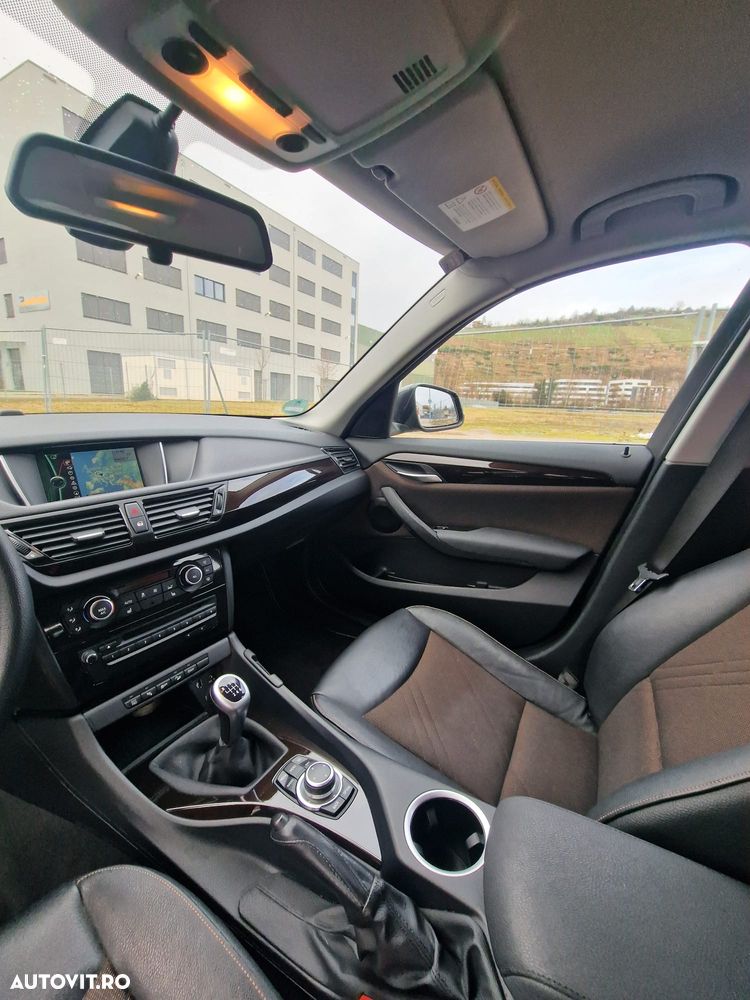 BMW X1 xDrive18d xLine - 8