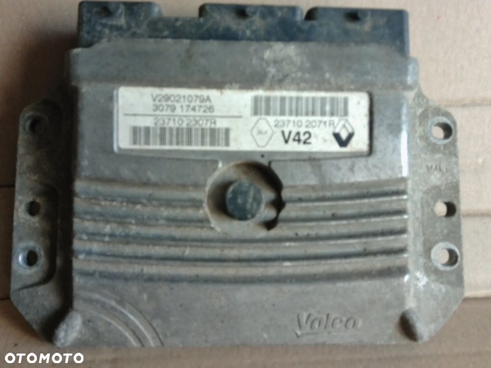 DACIA DOKKER LODGY 1,6 STEROWNIK SILNIKA V42 23710 2071R 23710 2307R 3079 174726 - 2