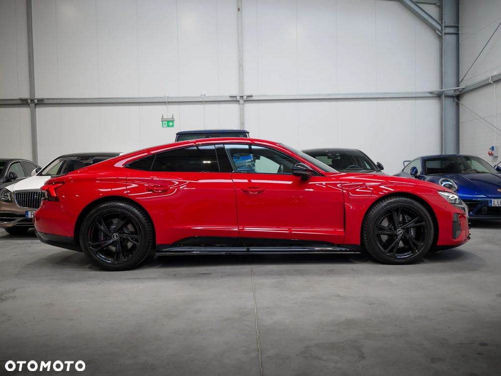 Audi e-tron GT - 11