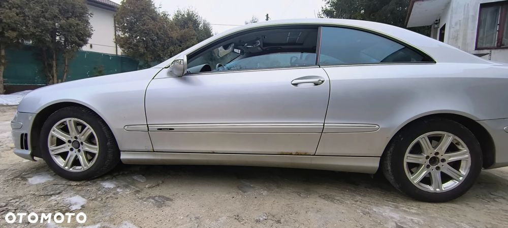 Mercedes-Benz CLK - 12