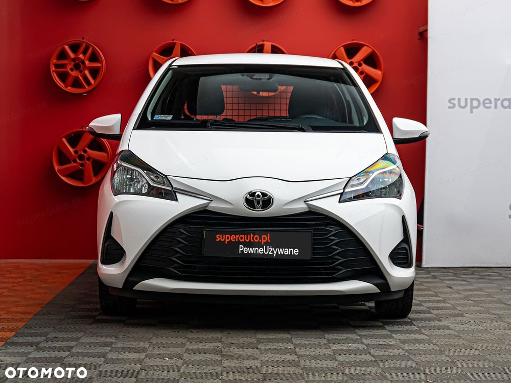 Toyota Yaris Active 1.5 111KM - 3