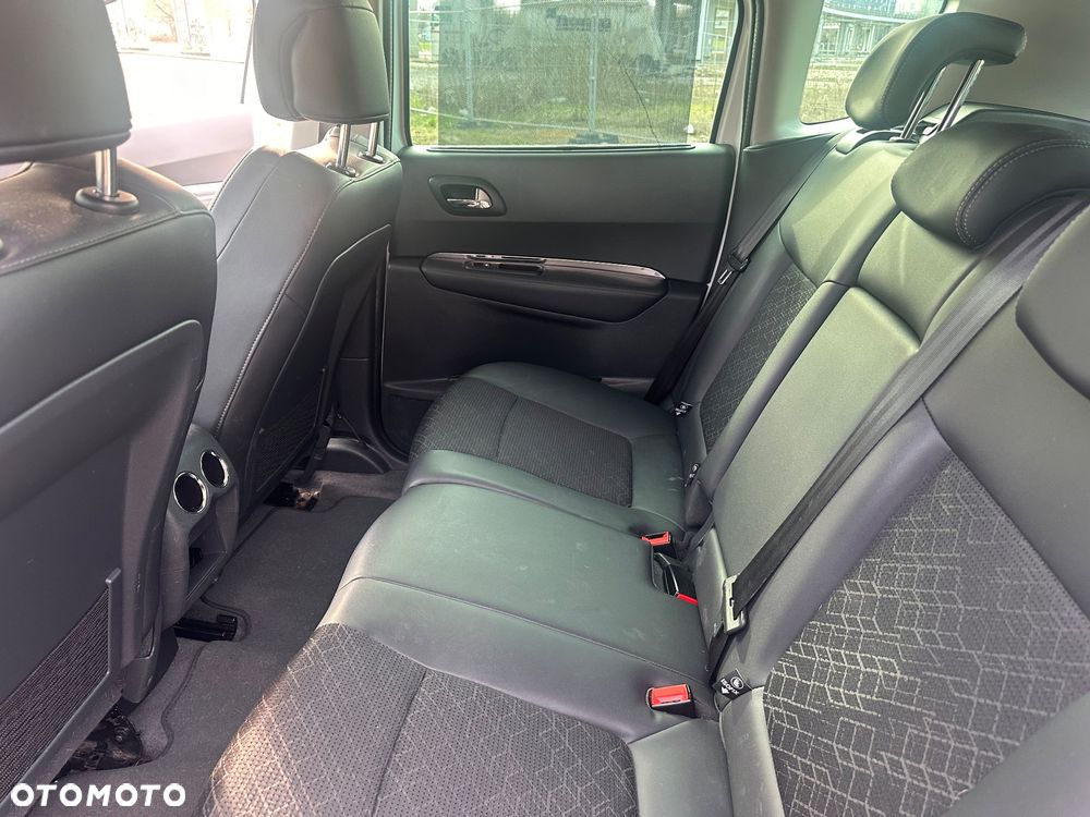 Peugeot 3008 1.6 THP Allure - 17