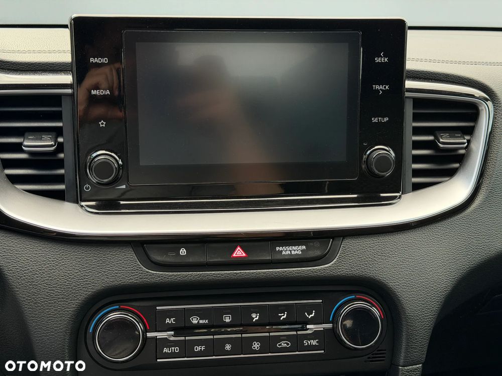 Kia Ceed 1.5 T-GDI L - 19