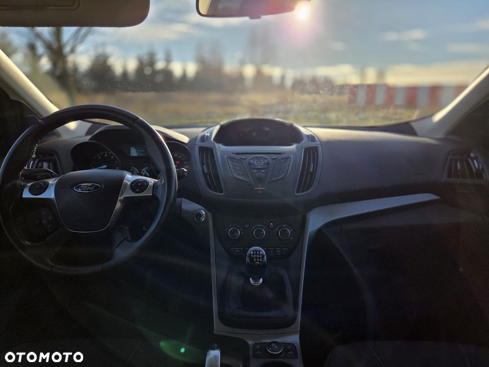 Ford Kuga 1.6 EcoBoost 2x4 Trend - 5