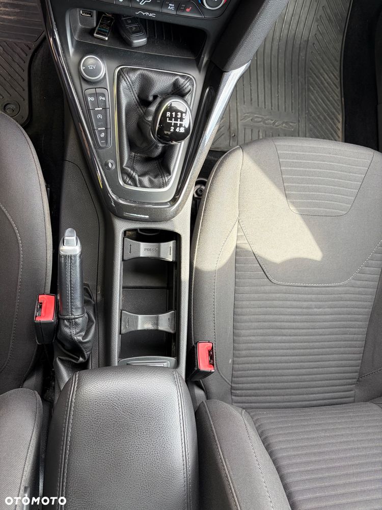 Ford Focus 2.0 TDCi Titanium ASS - 30