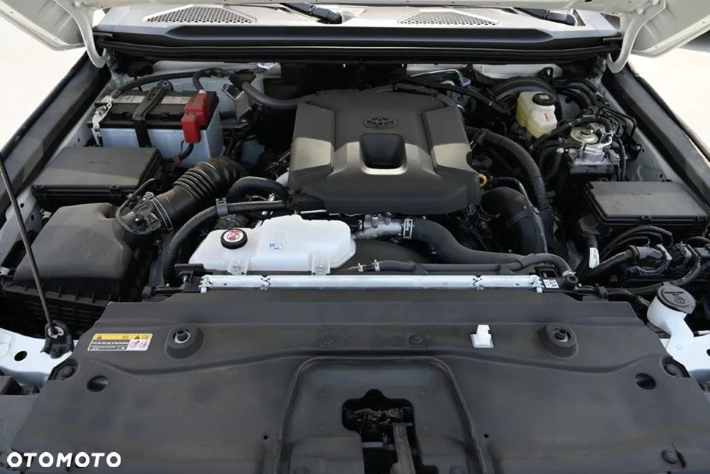 Toyota Land Cruiser - 30