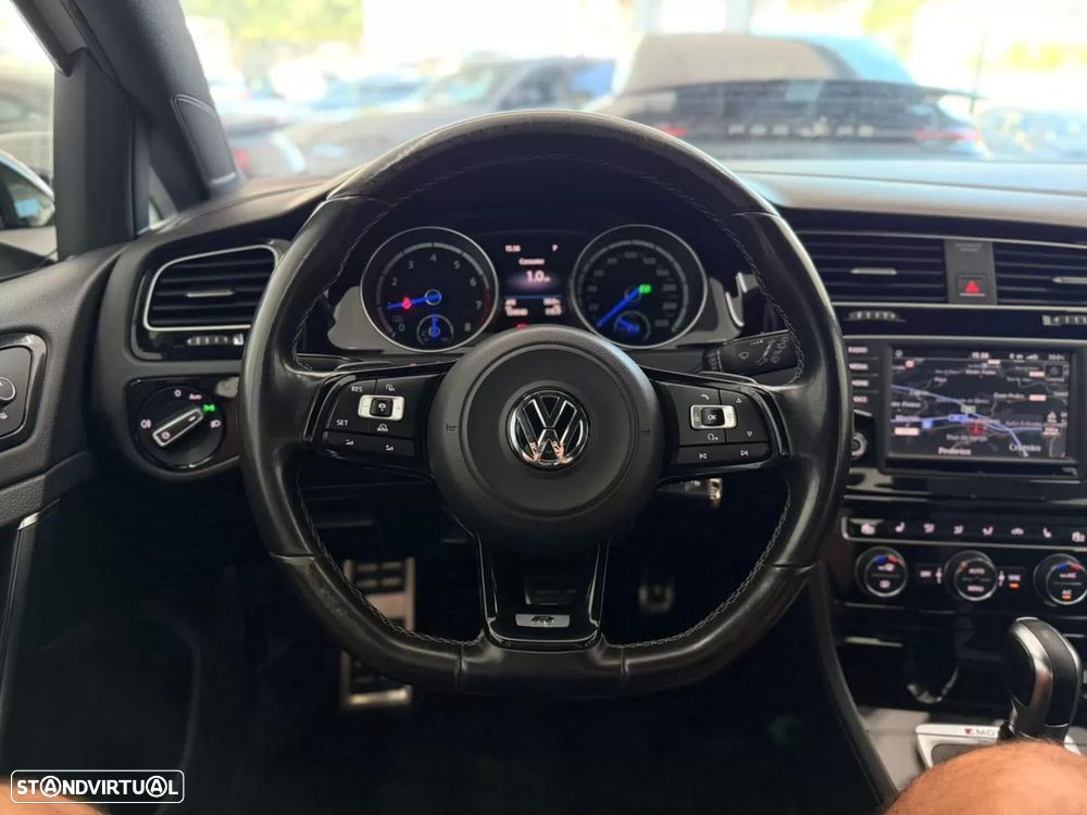 VW Golf R 4Motion BlueMotion DSG - 21