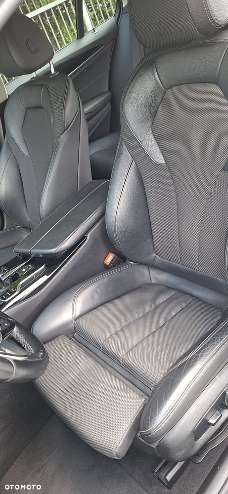 BMW Seria 5 518d - 12