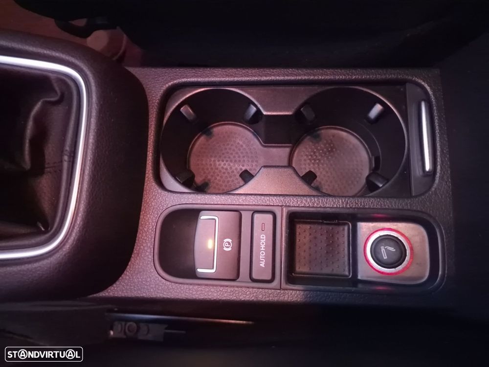 VW Sharan 2.0 TDI Blue Highline - 26