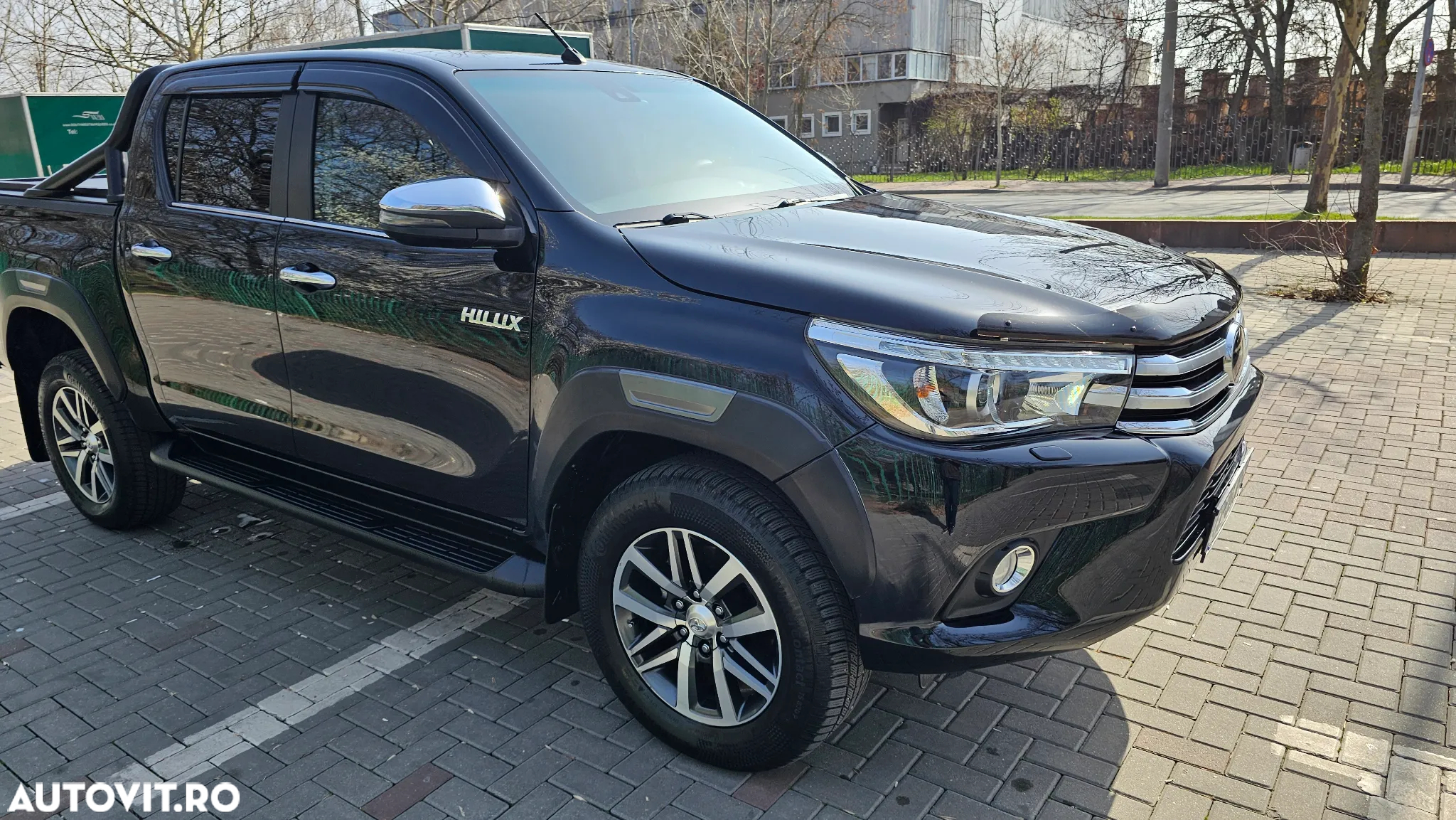 Toyota Hilux 4x4 Double Cab A/T Invincible - 8