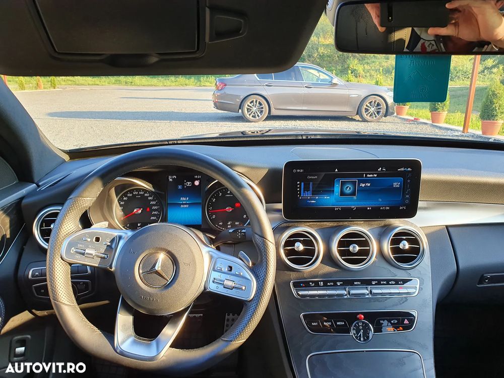 Mercedes-Benz C 300 9G-TRONIC AMG Line - 8