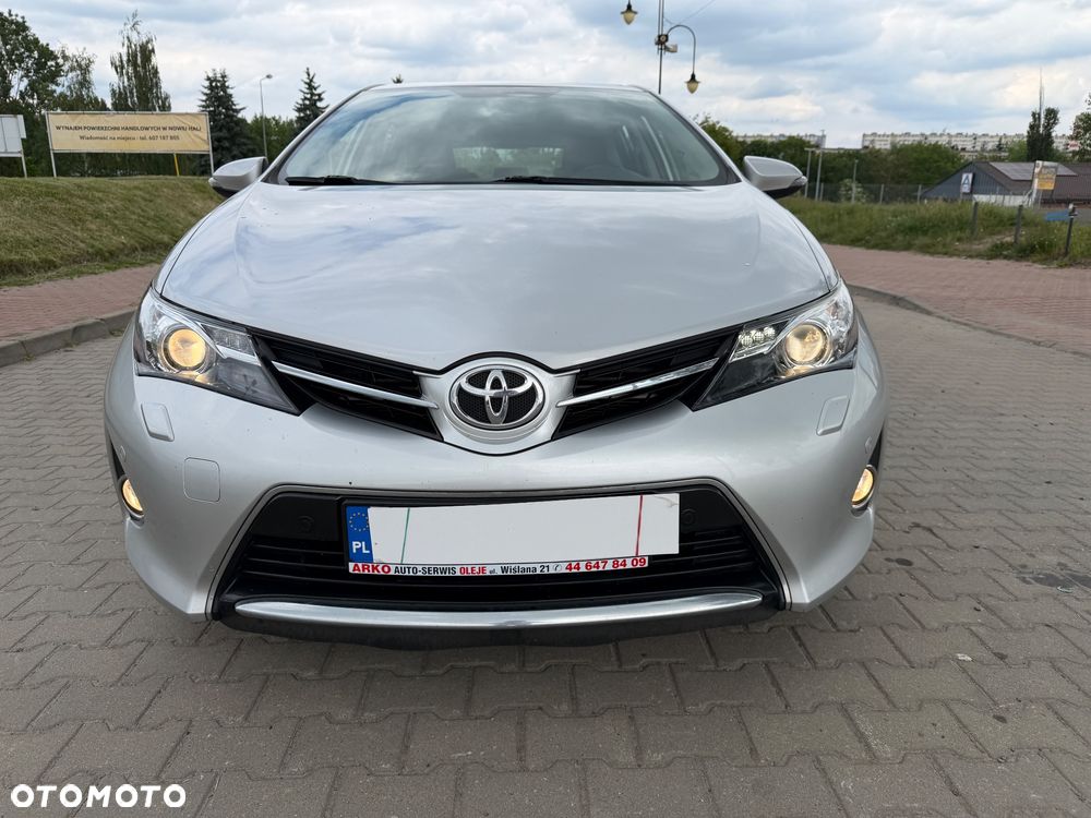 Toyota Auris 2.0 D-4D Premium Comfort - 8