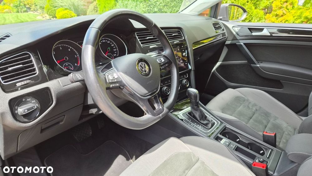 Volkswagen Golf Variant 2.0 TDI SCR DSG Highline - 14
