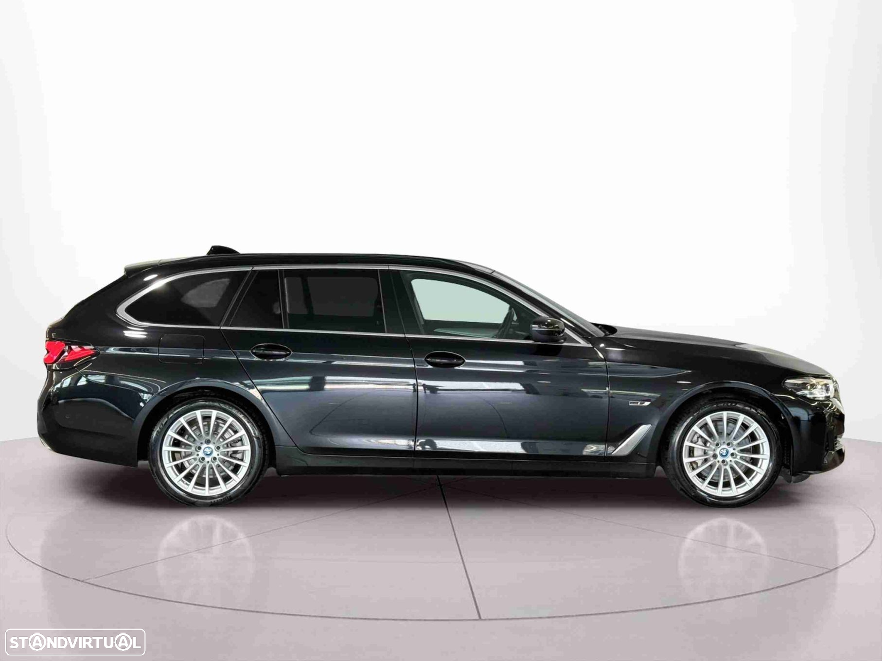 BMW 530 e Pack Desportivo M - 2