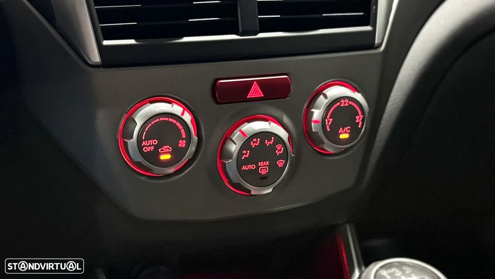 Subaru Impreza 2.5 WRX STi - 31