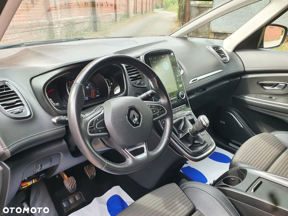 Renault Scenic ENERGY TCe 140 BOSE EDITION - 12