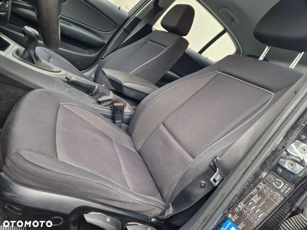 BMW Seria 1 116i - 21