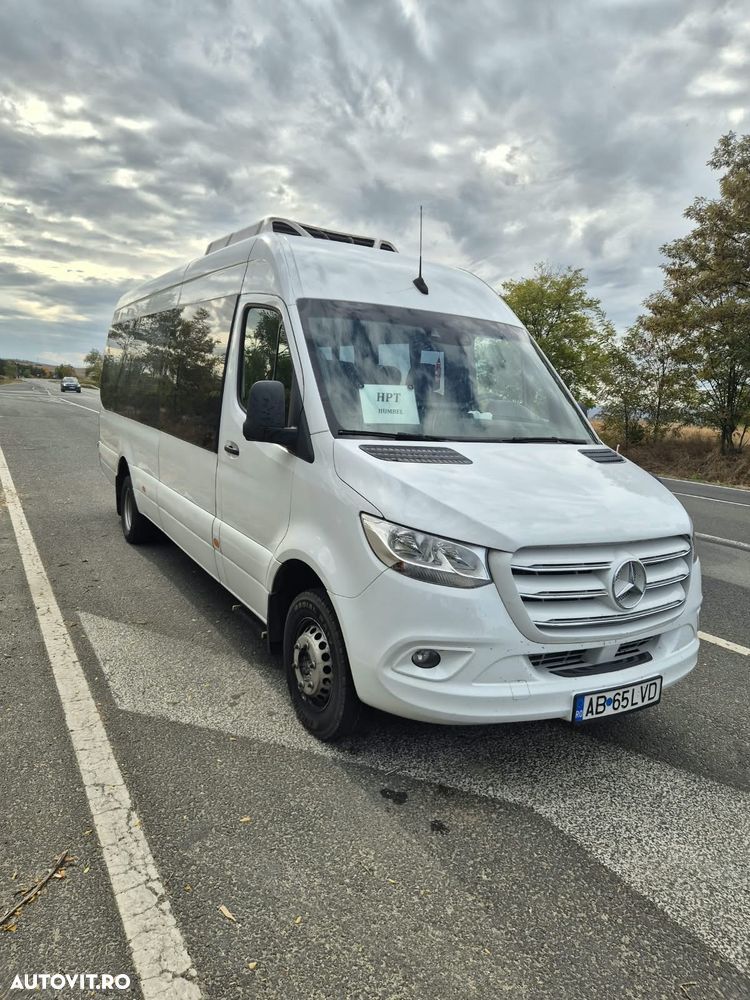 Mercedes-Benz Sprinter - 1