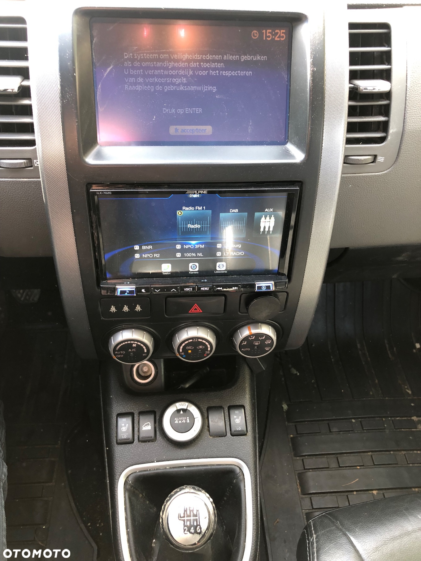 Nissan X-Trail 2.5 4x4 Platinum - 6